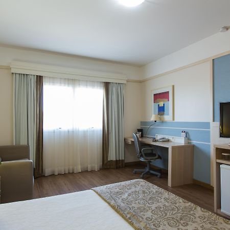 Comfort Suites Londrina Bagian luar foto