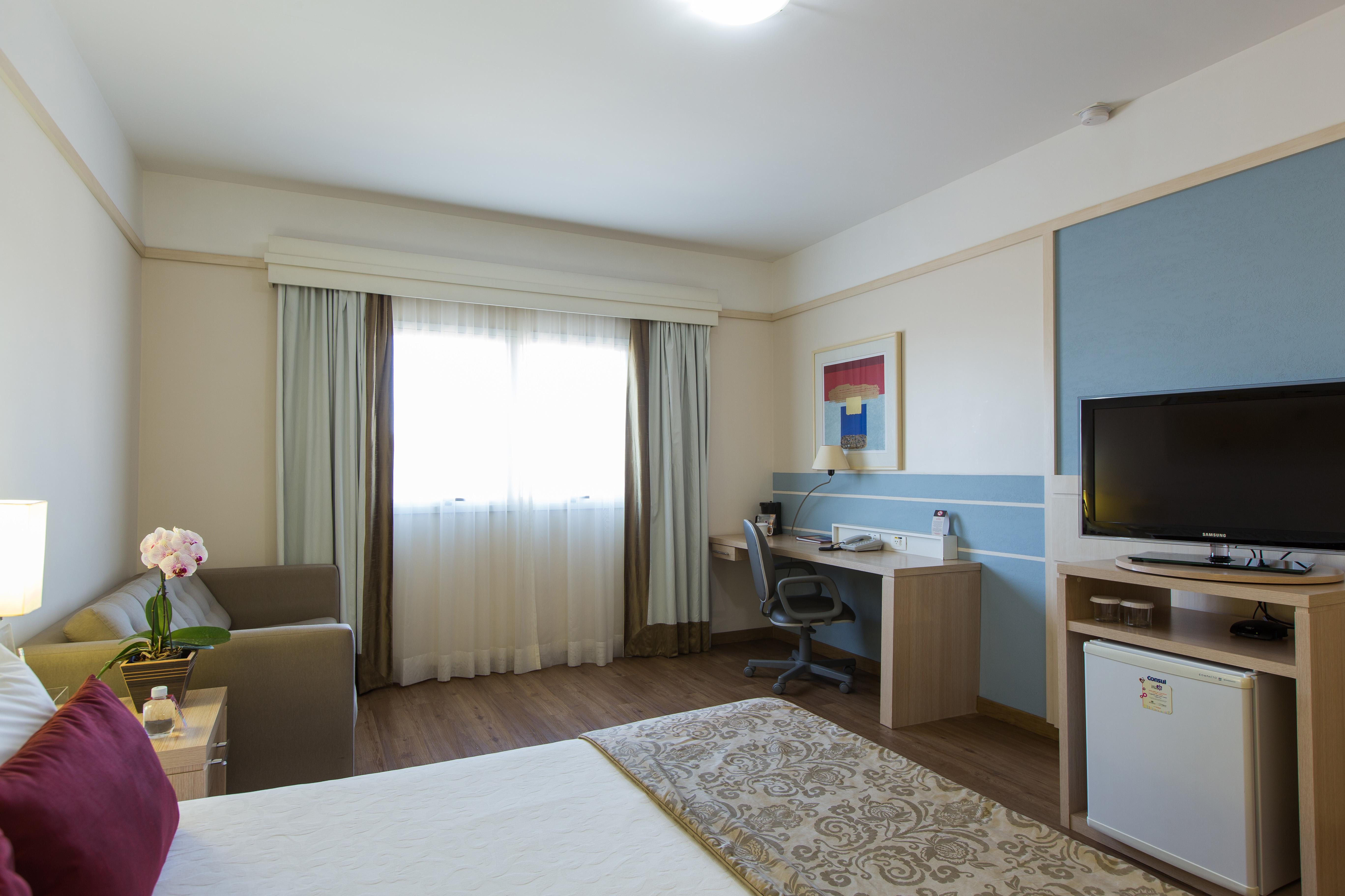 Comfort Suites Londrina Bagian luar foto