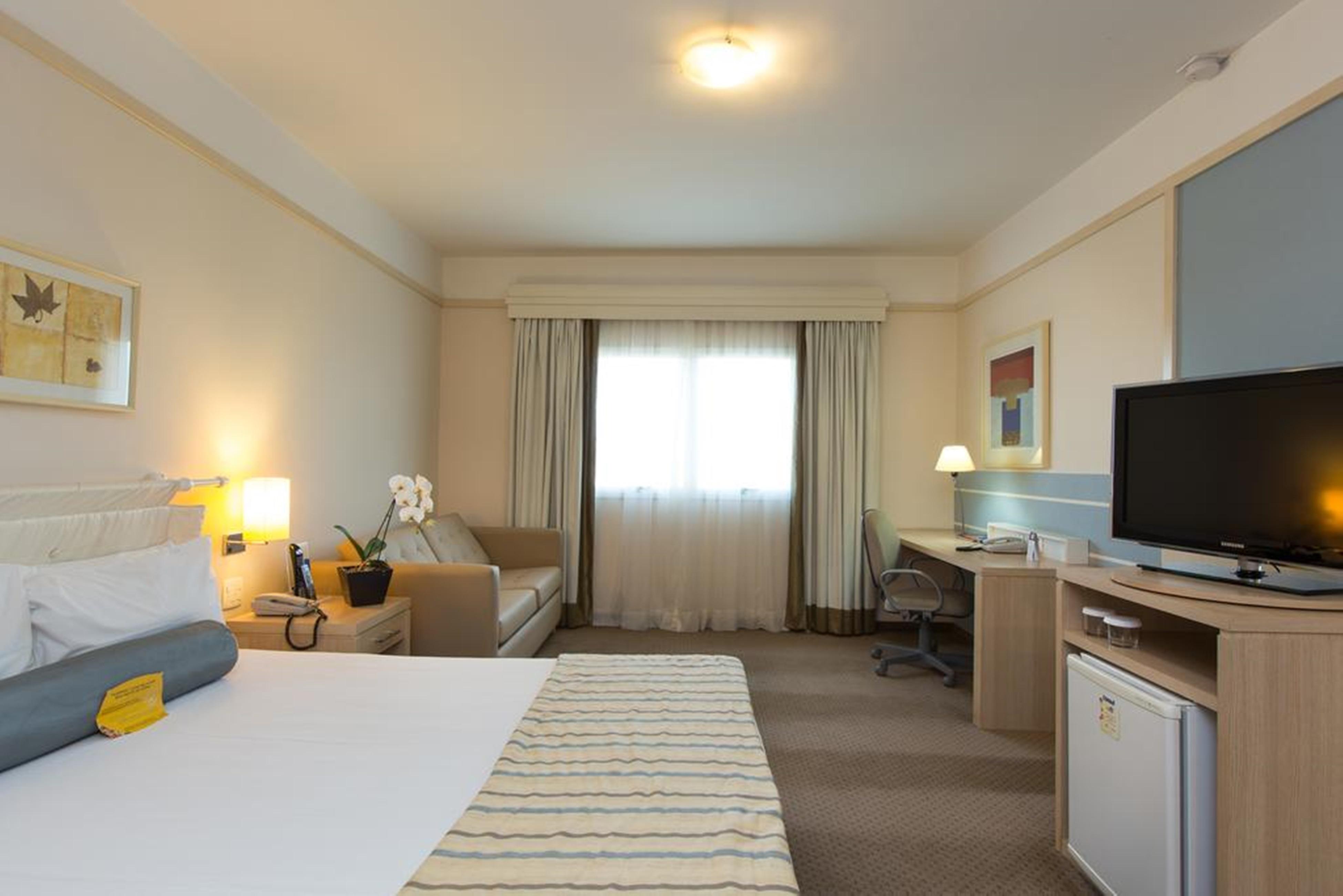 Comfort Suites Londrina Bagian luar foto