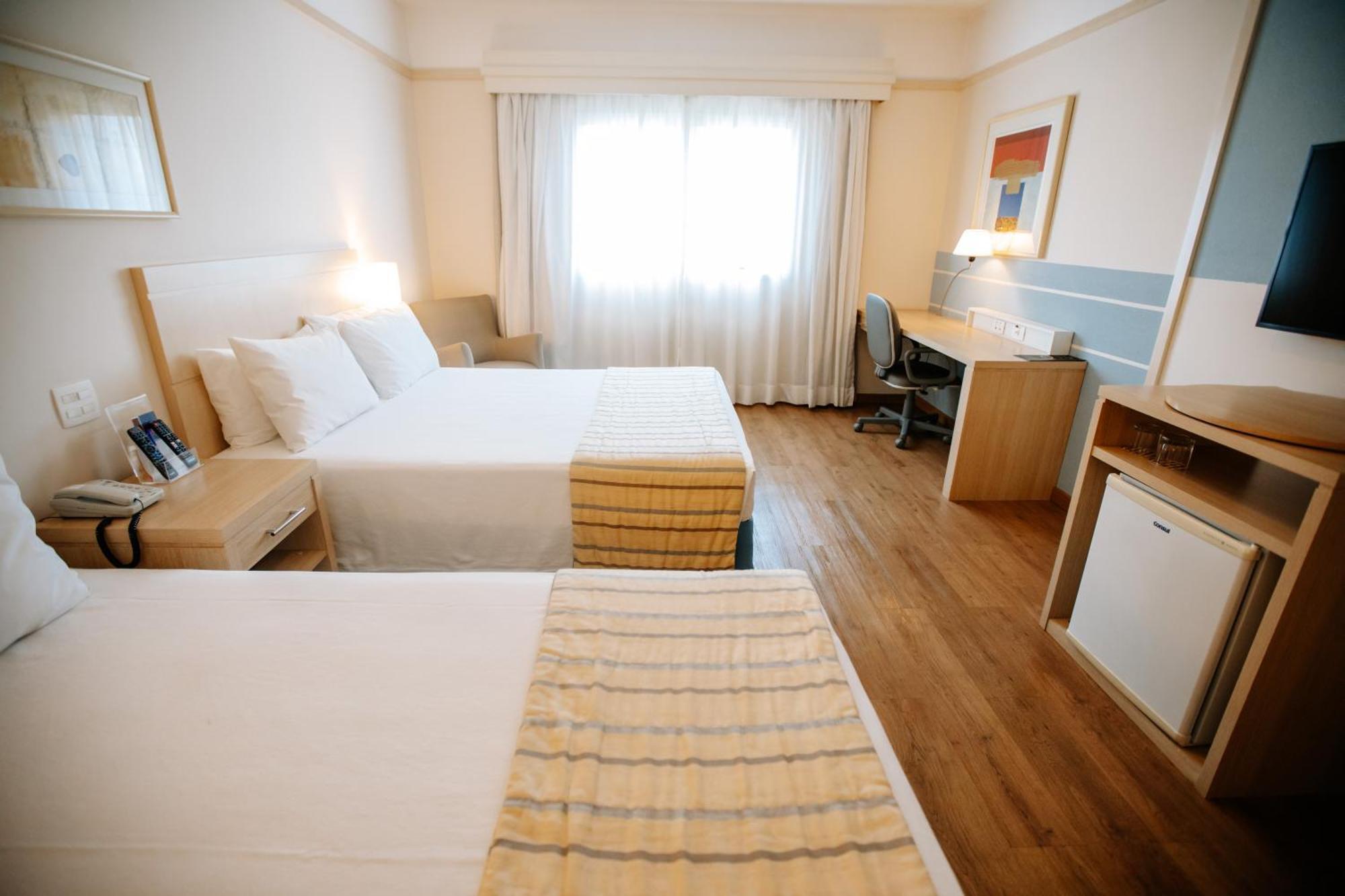 Comfort Suites Londrina Bagian luar foto